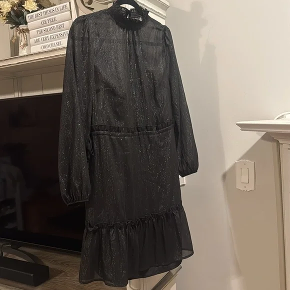 LOFT Dress - Picture 4 of 10